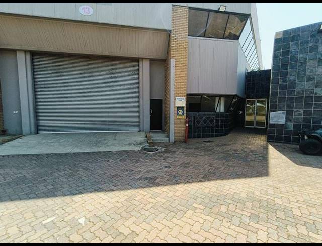 INDUSTRIAL PROPERTY TO RENT IN HALFWAY HOUSE